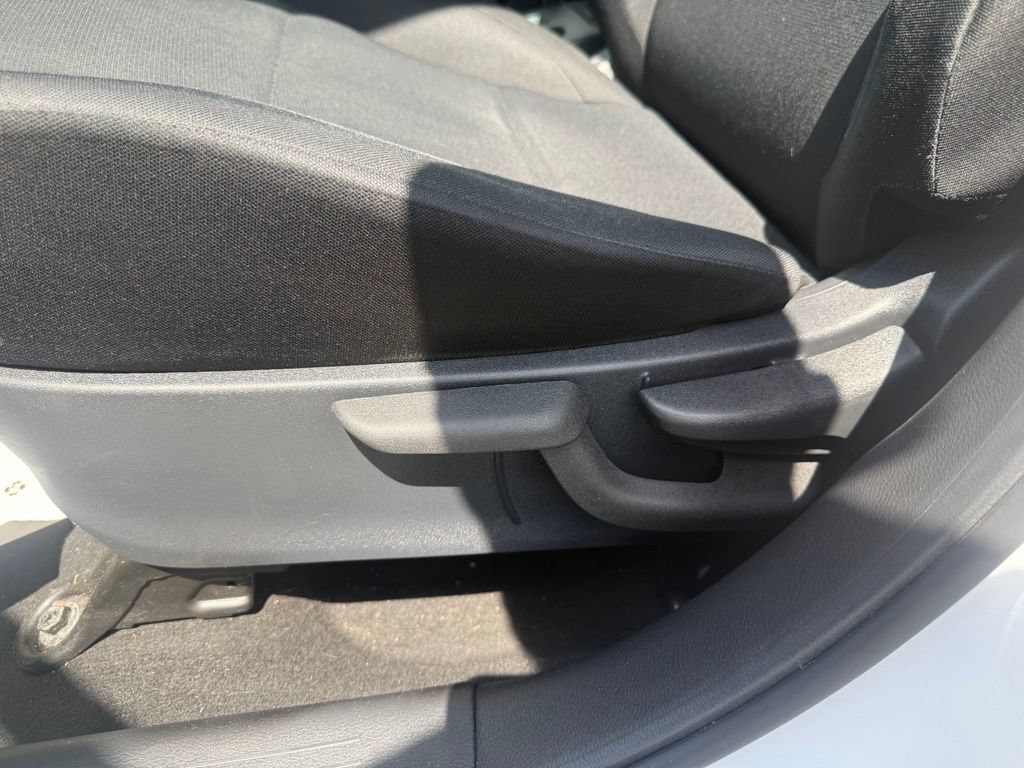 Used 2023 Nissan Kicks S FWD image 13