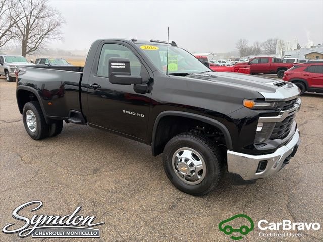 Certified 2025 Chevrolet Silverado 3500 LT image 2
