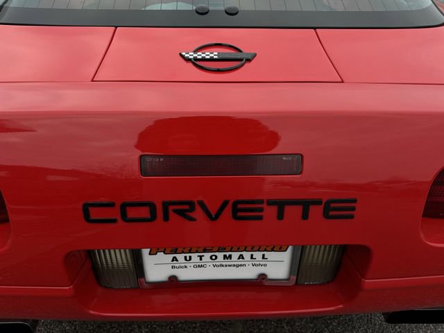 Used 1994 Chevrolet Corvette Coupe RWD image 26