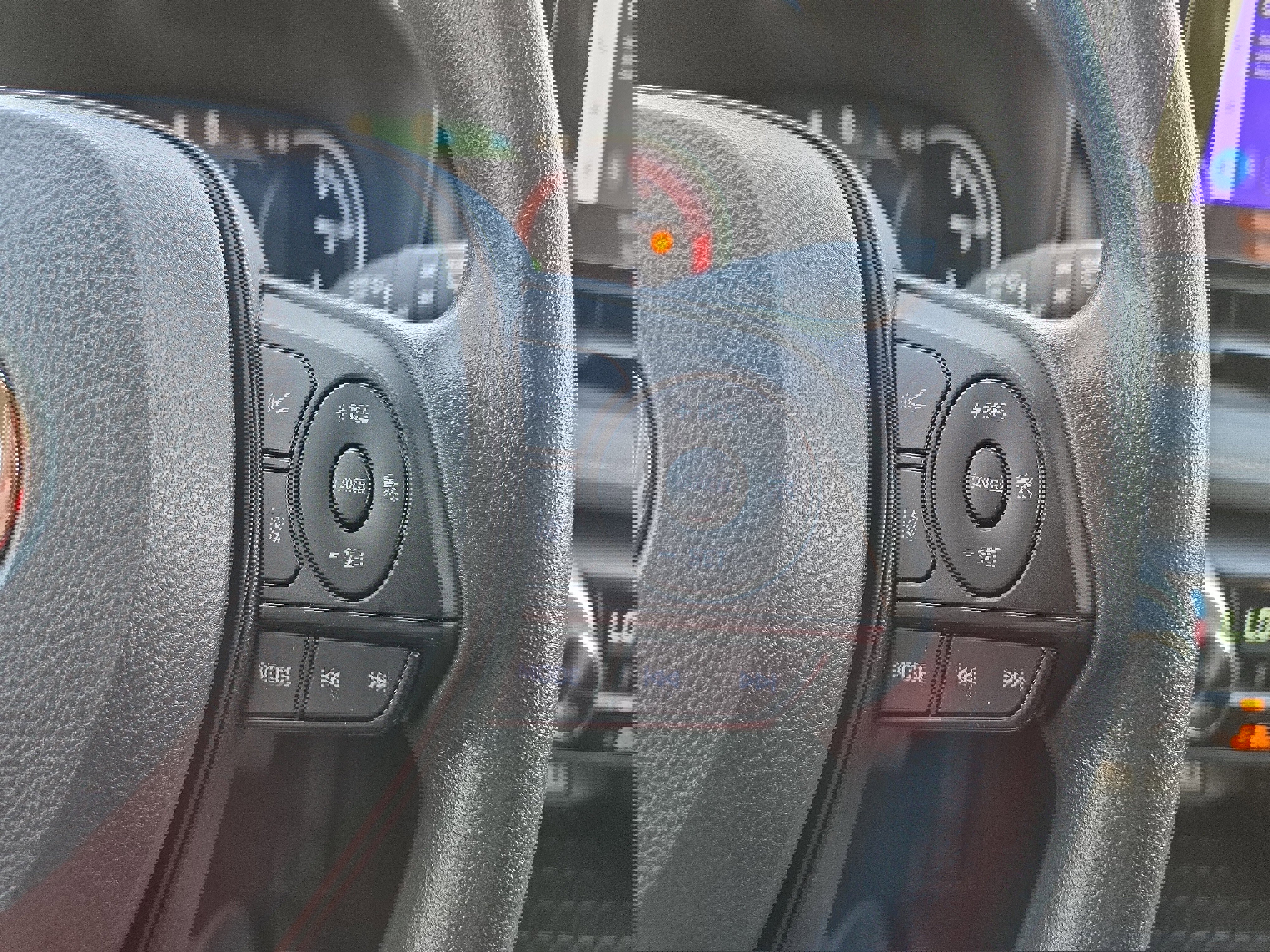 Used 2024 Toyota RAV4 XLE image 16