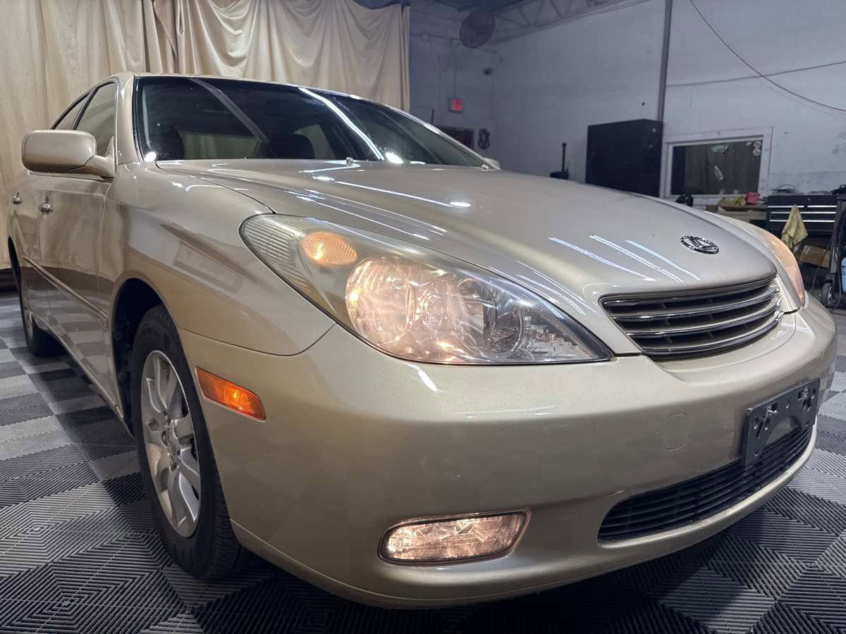 Used 2004 Lexus ES 330 image 6