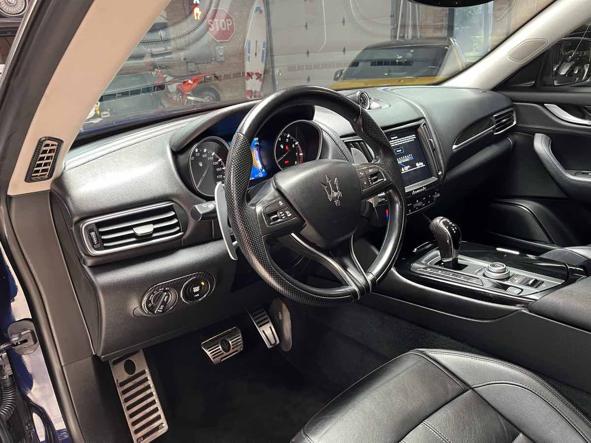 Used 2017 Maserati Levante w/ Sport Package AWD/4WD image 10