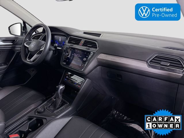Certified 2022 Volkswagen Tiguan SE w/ Panoramic Sunroof Package image 30
