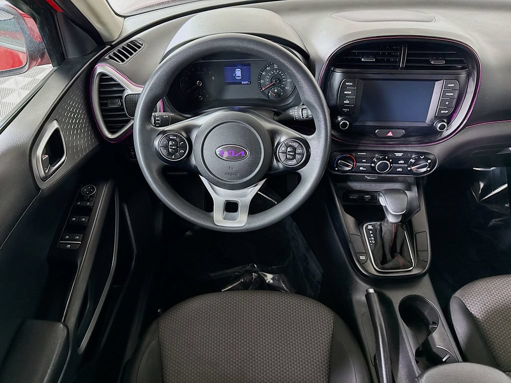Used 2020 Kia Soul LX FWD image 3