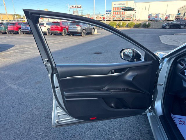 Used 2024 Toyota Camry LE FWD image 10