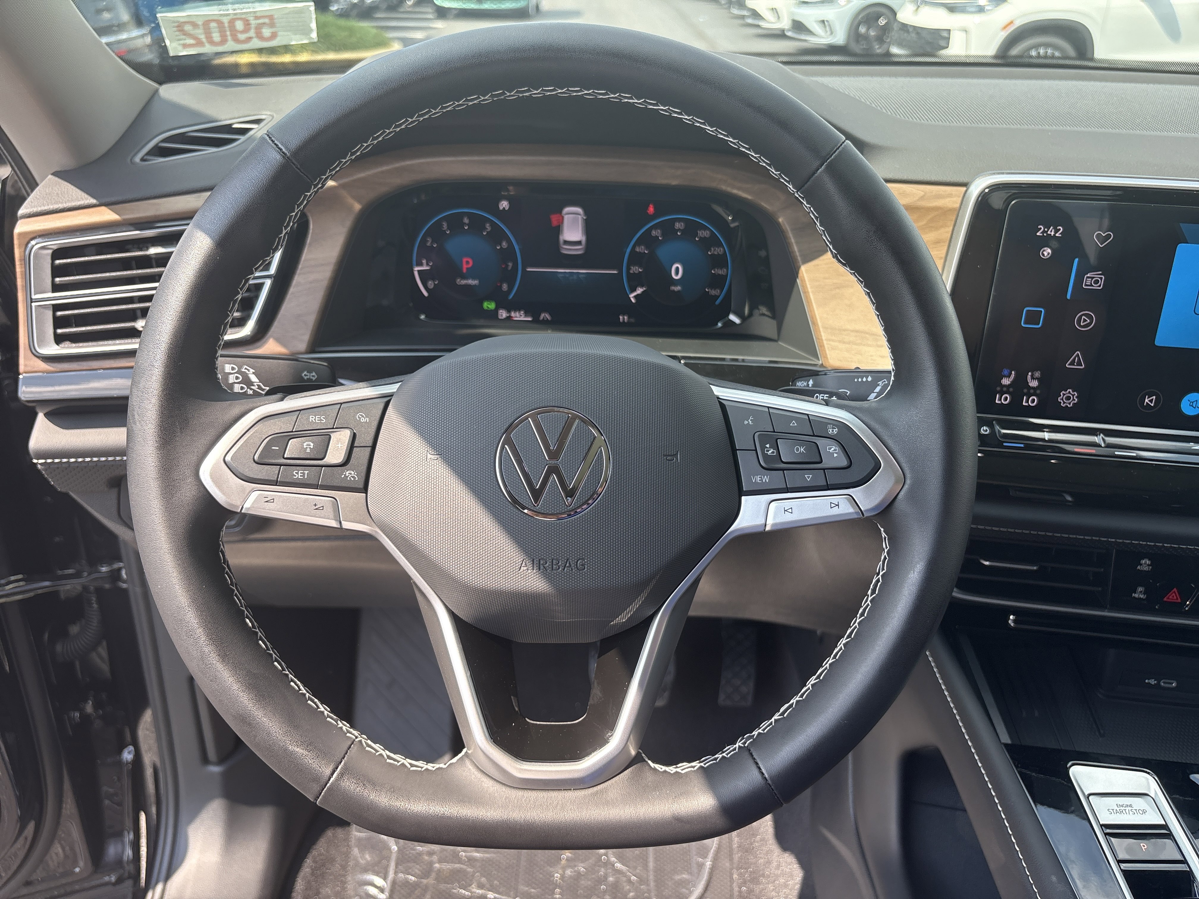 New 2026 Volkswagen Atlas SE image 14