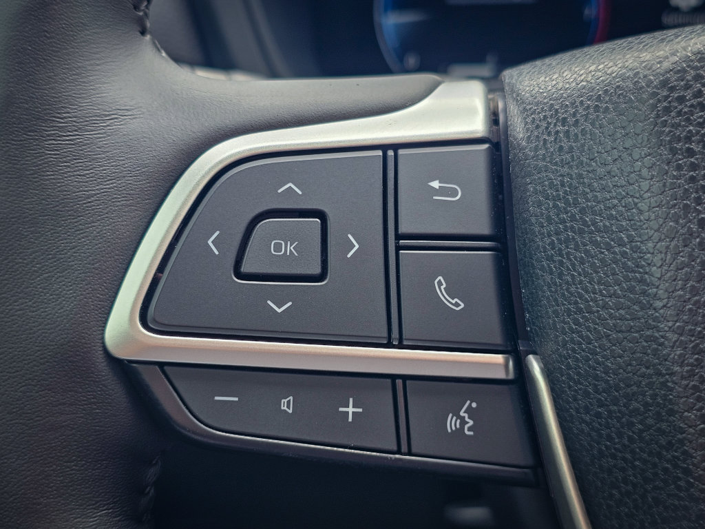 Used 2025 Toyota Grand Highlander AWD image 21