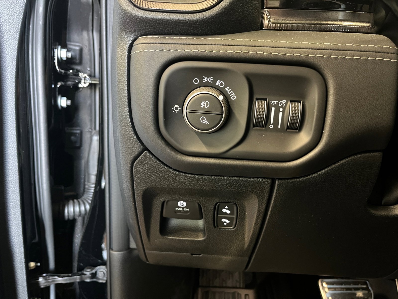 New 2026 RAM 1500 RHO w/ RHO Level 1 Equipment Group image 16