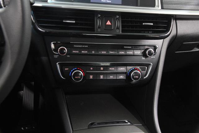 Used 2020 Kia Optima LX FWD image 13