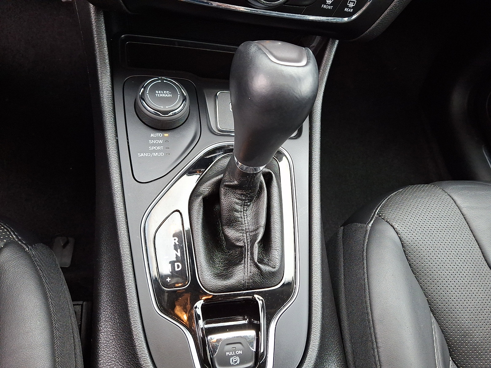 Used 2019 Jeep Cherokee Limited image 15