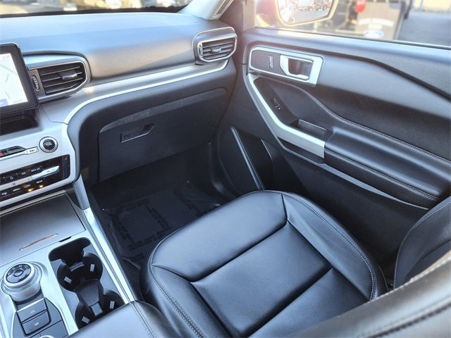 Certified 2023 Ford Explorer XLT w/ Equipment Group 202A image 15