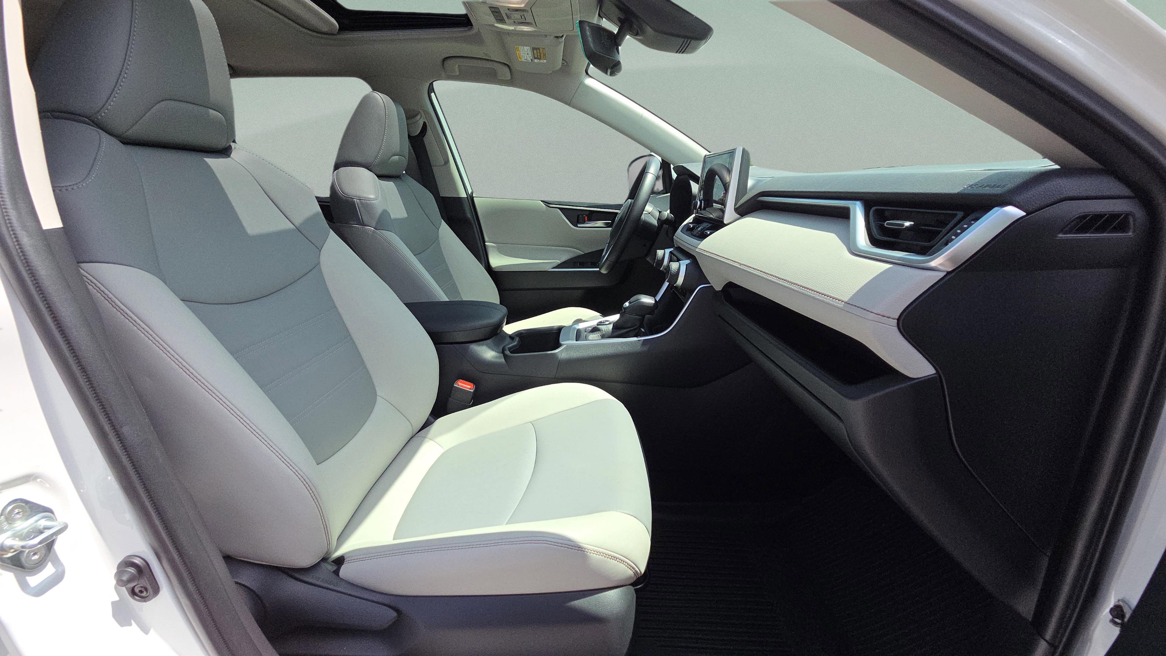 Certified 2023 Toyota RAV4 XLE Premium AWD/4WD image 22