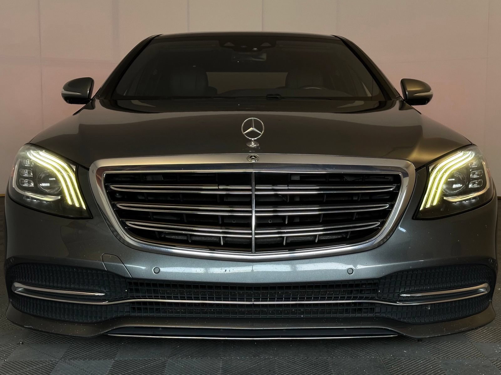 Used 2018 Mercedes-Benz S 450 Sedan image 25