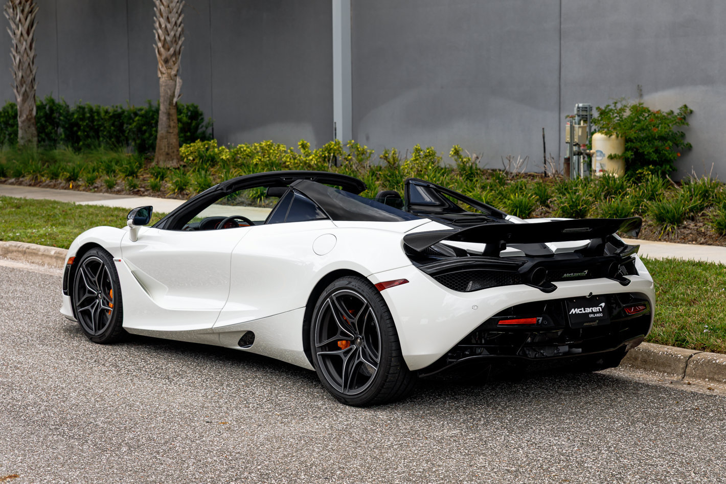 Used 2020 McLaren 720S Performance RWD image 39