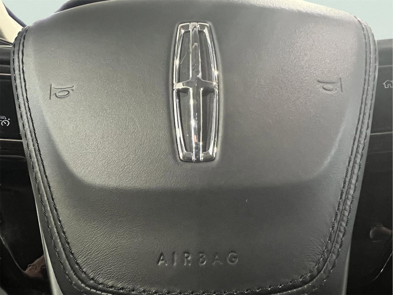 Used 2021 Lincoln Aviator Grand Touring w/ Equipment Group 302A image 17