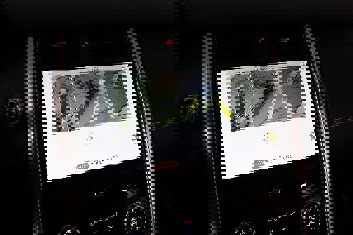 Used 2022 Land Rover Discovery S R-Dynamic image 20