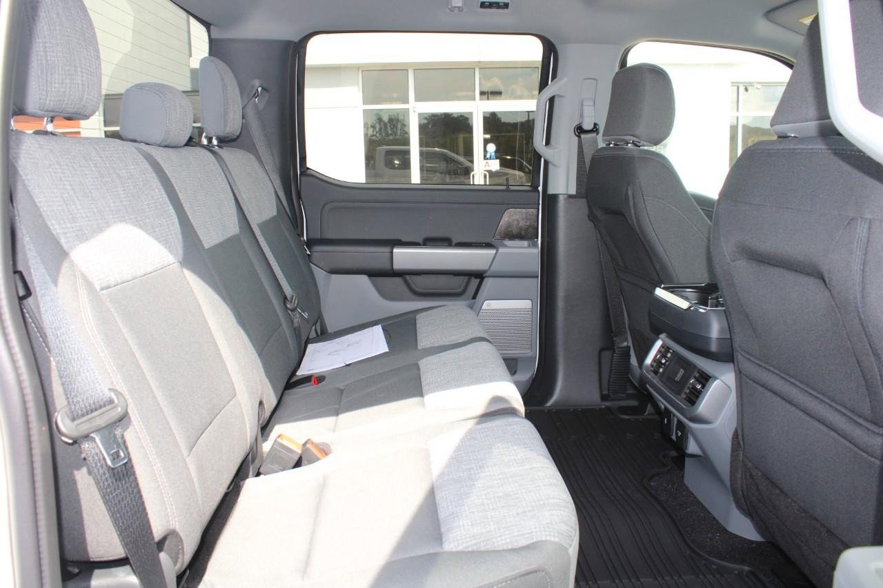 New 2022 Ford F150 XLT w/ Equipment Group 302A High image 9