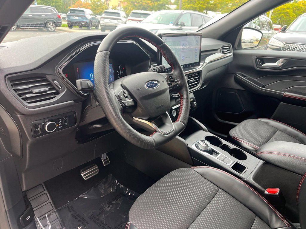 Certified 2024 Ford Escape ST-Line w/ Tech Pack #1 AWD/4WD image 24
