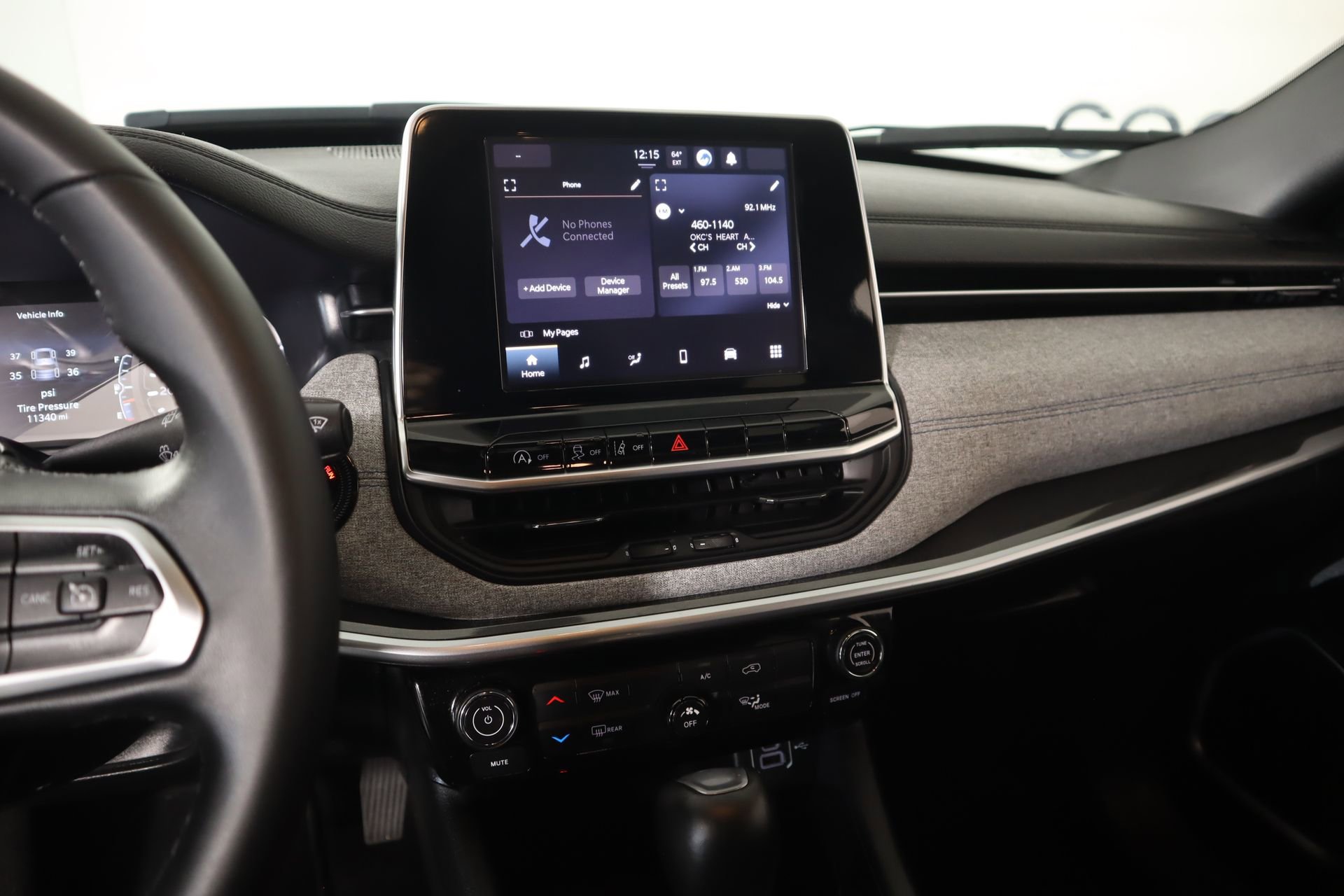 Used 2025 Jeep Compass Latitude image 5