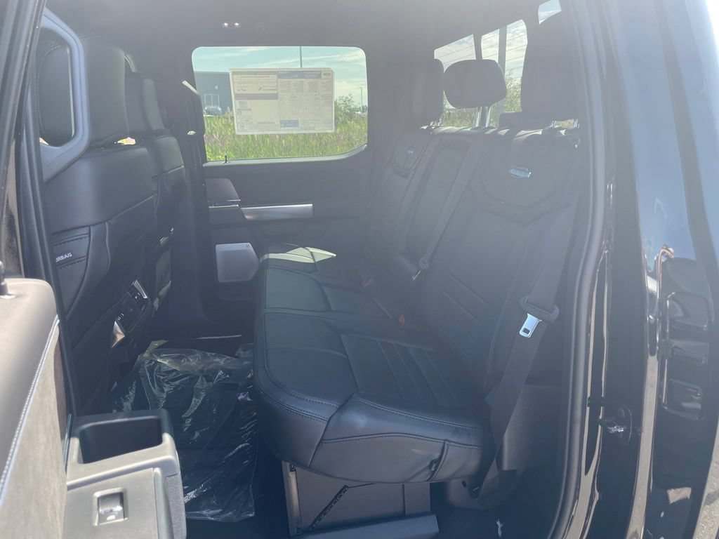 New 2026 Ford F350 Platinum w/ FX4 Off-Road Package AWD/4WD image 32