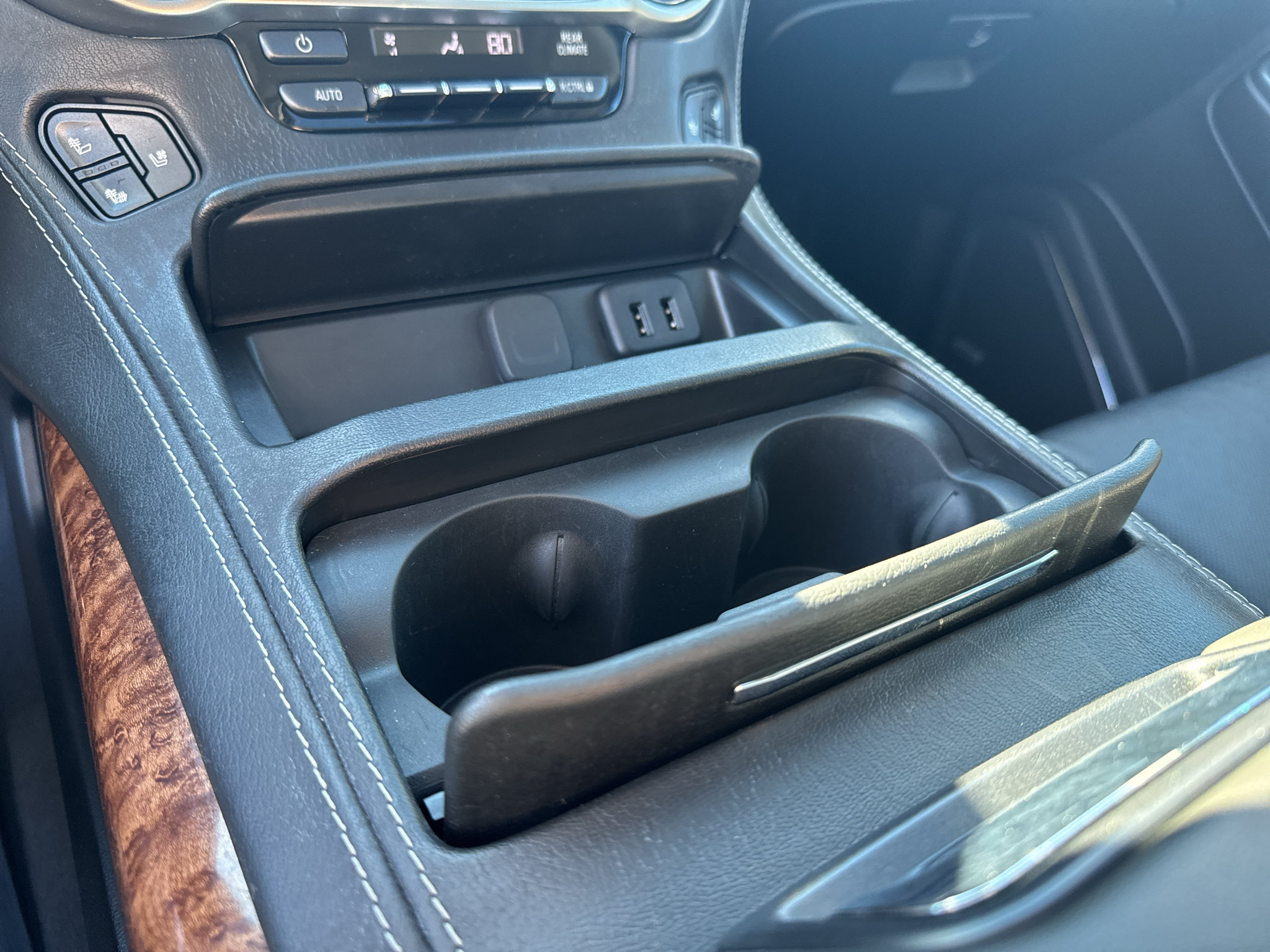 Used 2019 Chevrolet Tahoe Premier AWD/4WD image 19