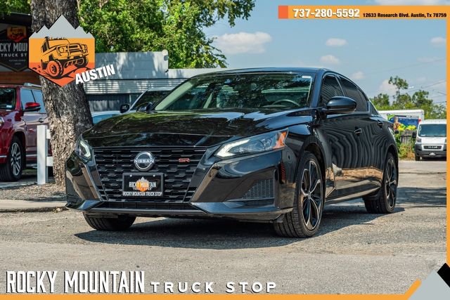Used 2023 Nissan Altima 2.5 SR