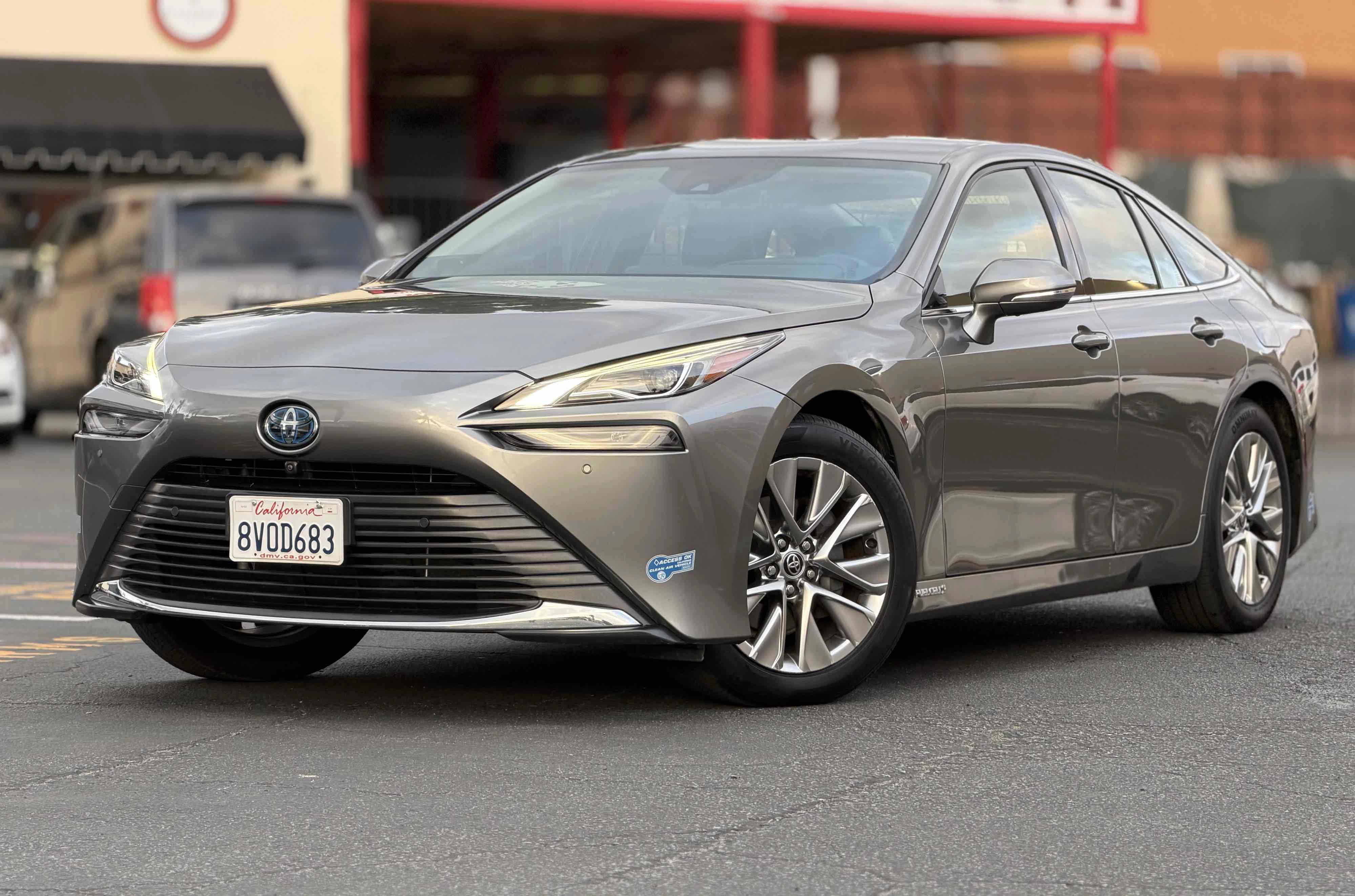 Used 2021 Toyota Mirai w/ Advanced Technology Package RWD image 1
