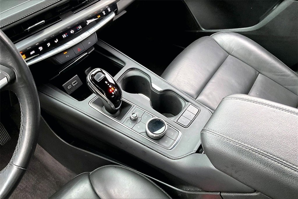 Certified 2024 Cadillac XT4 Premium Luxury image 14