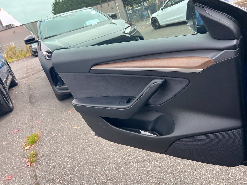 Used 2021 Tesla Model 3 Standard Range Plus RWD image 16