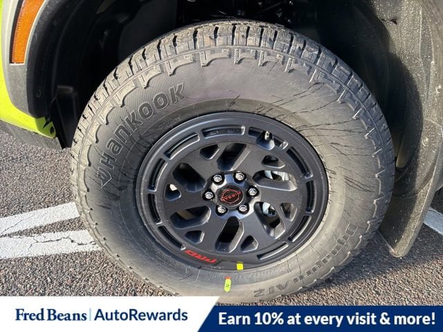 New 2026 Nissan Frontier PRO-4X w/ Pro-4x Convenience Package image 4