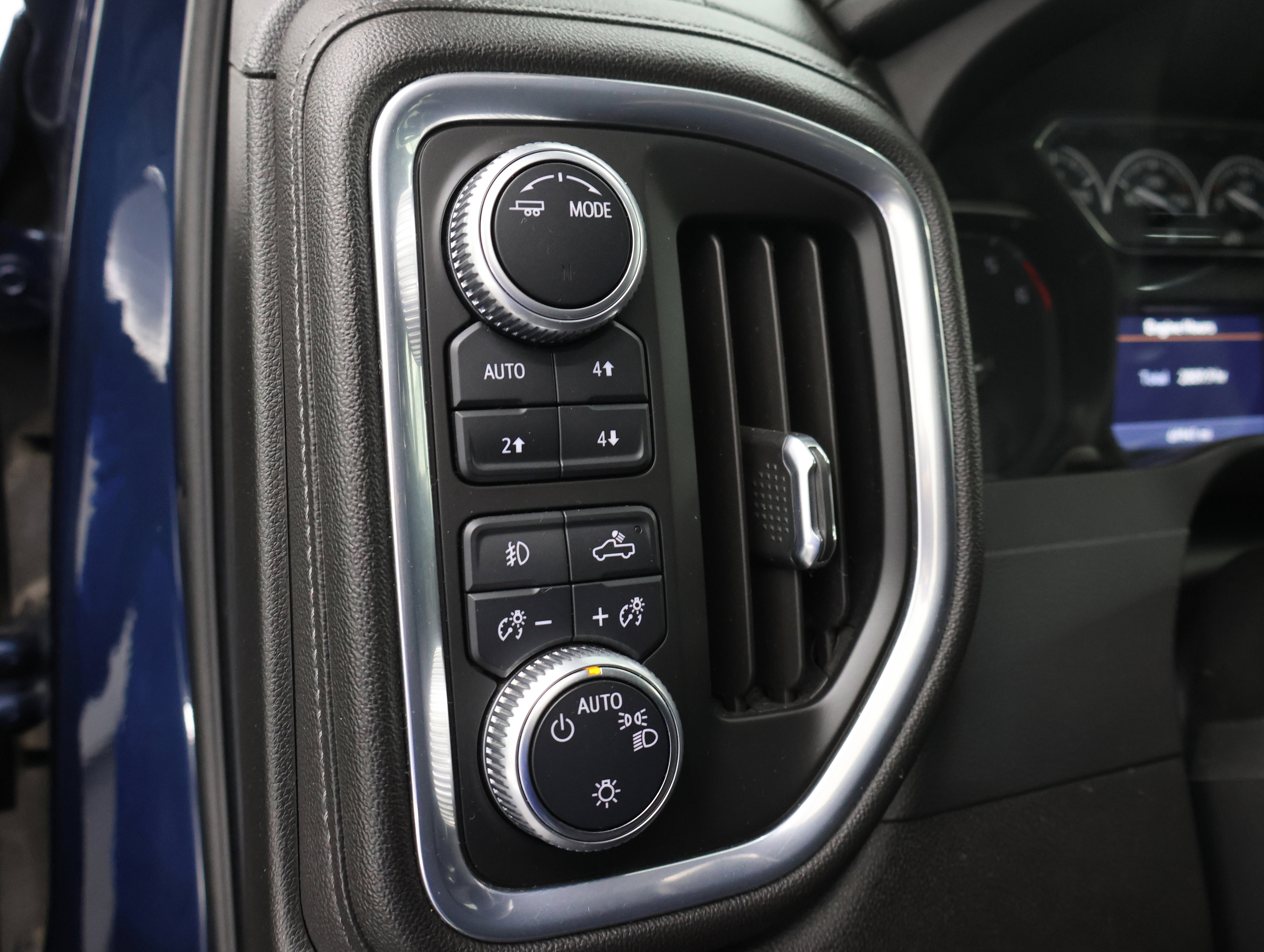 Used 2021 GMC Sierra 2500 SLE w/ X31 Off-Road Package AWD/4WD image 35
