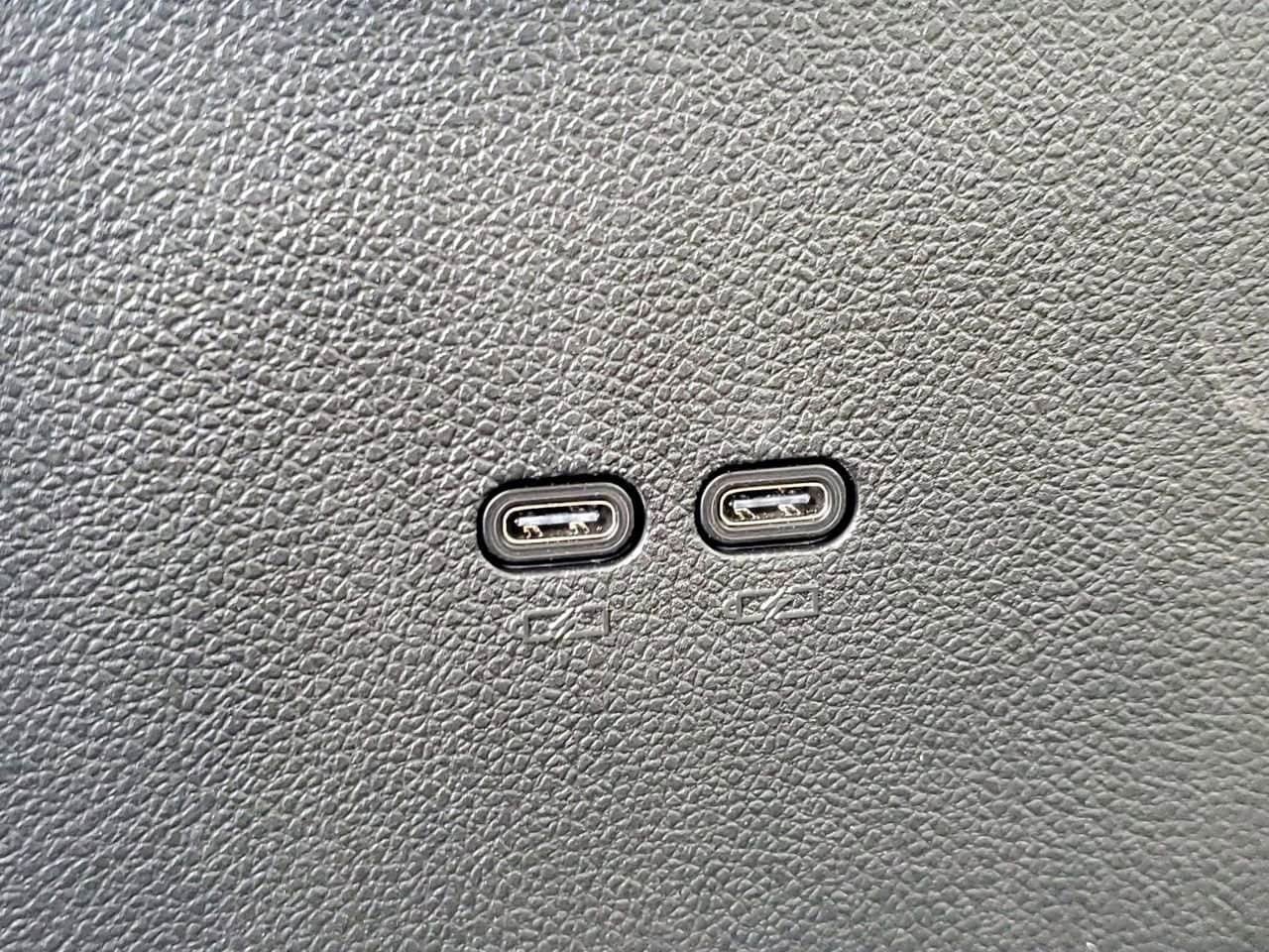New 2025 Chevrolet Equinox EV LT FWD image 12