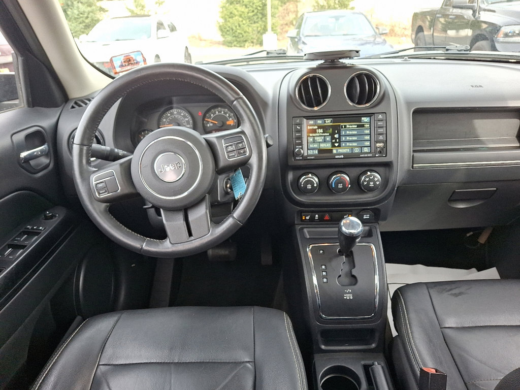 Used 2016 Jeep Patriot High Altitude image 21