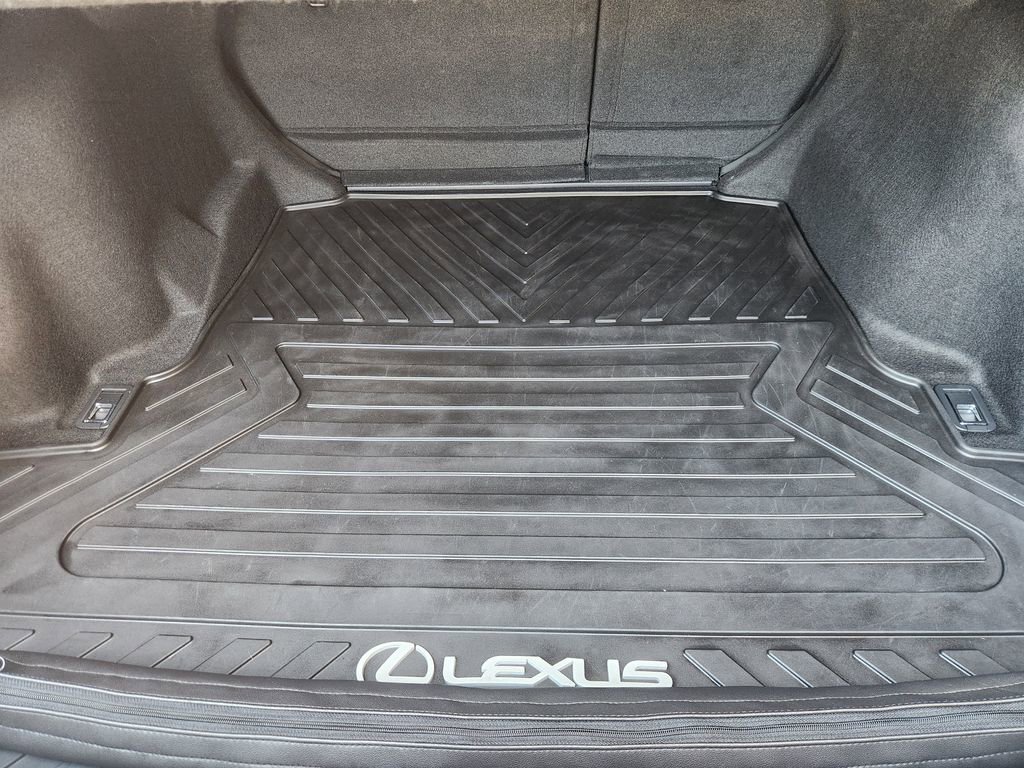 Used 2022 Lexus IS 350 F Sport RWD image 34