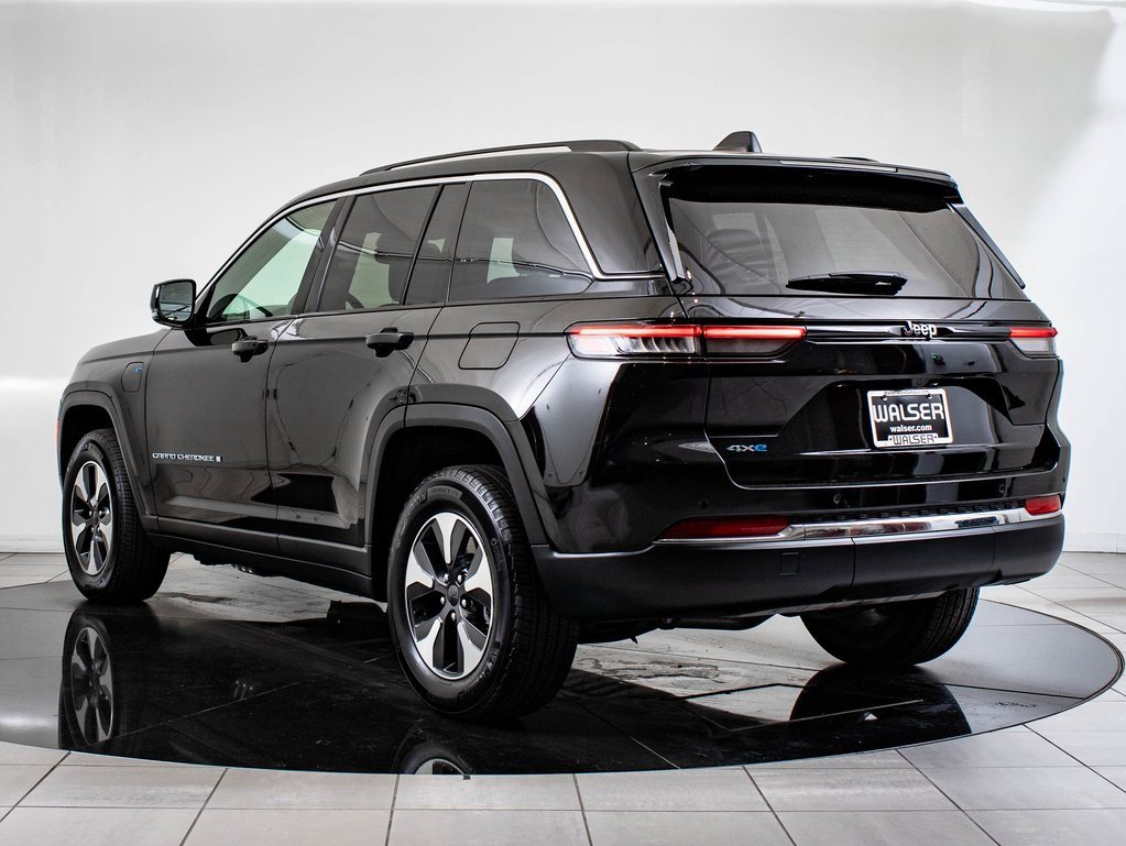 Used 2024 Jeep Grand Cherokee Limited 4xe image 10