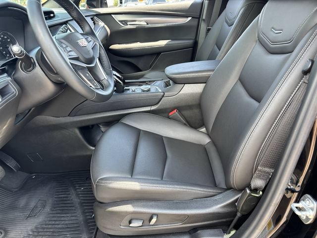Used 2025 Cadillac XT5 Luxury FWD image 19
