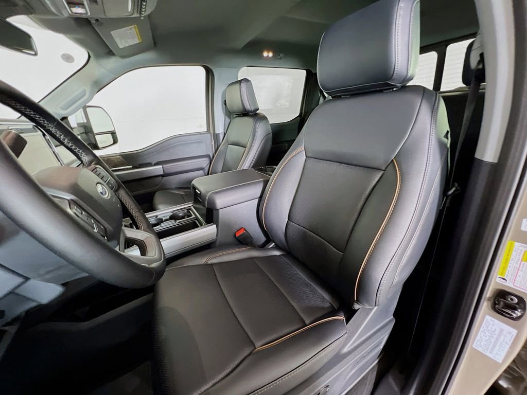 New 2026 Ford F350 Lariat w/ Chrome Package image 25