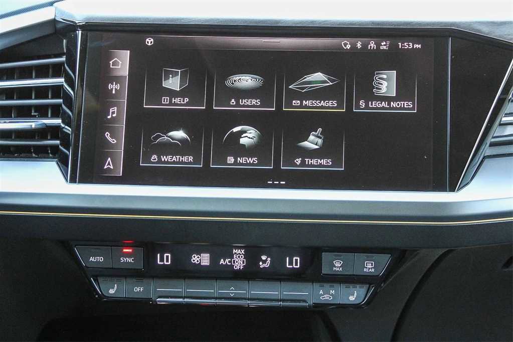 Used 2023 Audi Q4 e-tron Premium Plus w/ Premium Plus image 15