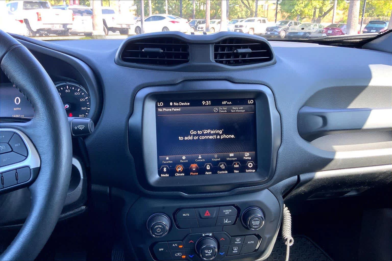 Used 2023 Jeep Renegade Trailhawk w/ Trailhawk Elite Group AWD/4WD image 32