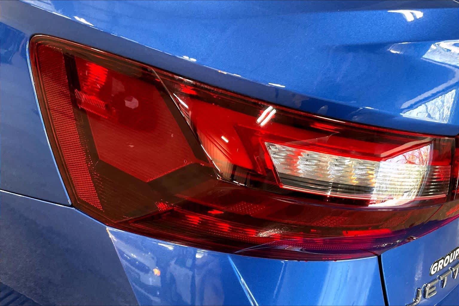 Used 2023 Volkswagen Jetta S FWD image 28