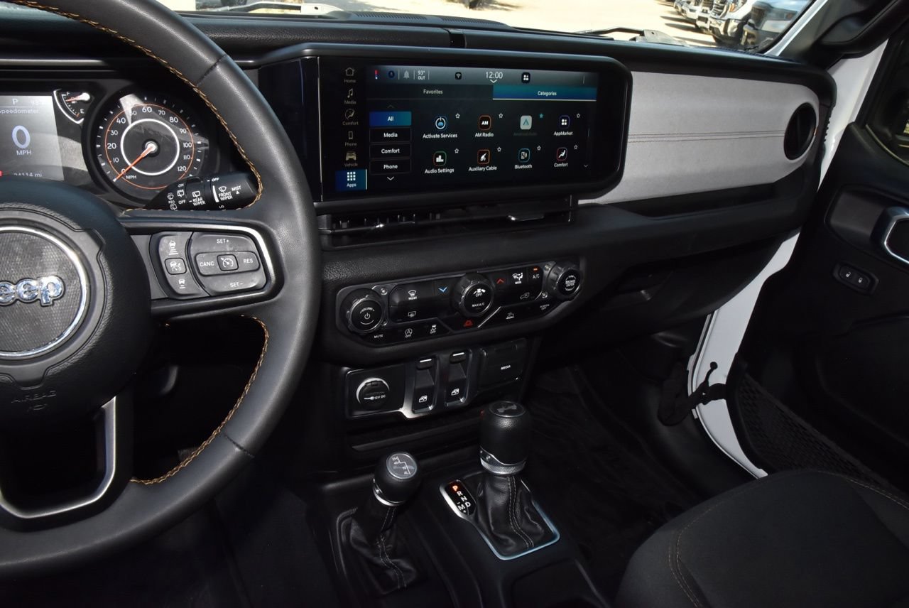 Used 2024 Jeep Wrangler Sport AWD/4WD image 25