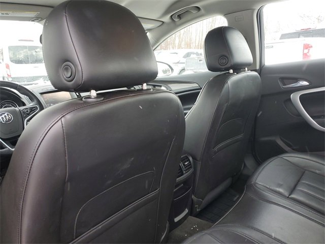 Used 2017 Buick Regal Sport Touring image 25