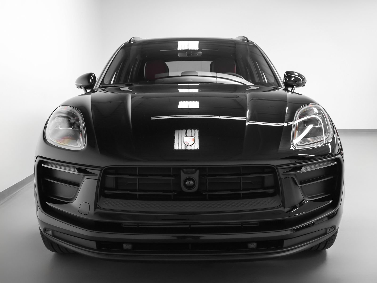 New 2026 Porsche Macan AWD/4WD image 8