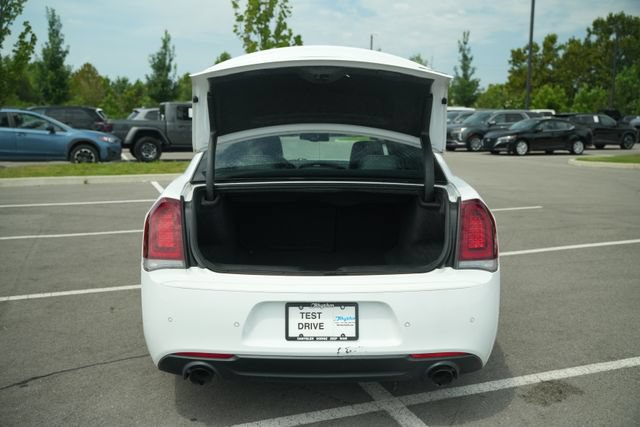 Used 2023 Chrysler 300 C RWD image 18