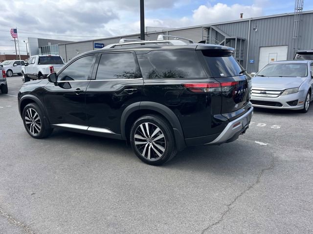Used 2024 Nissan Pathfinder Platinum w/ Cargo Package image 6