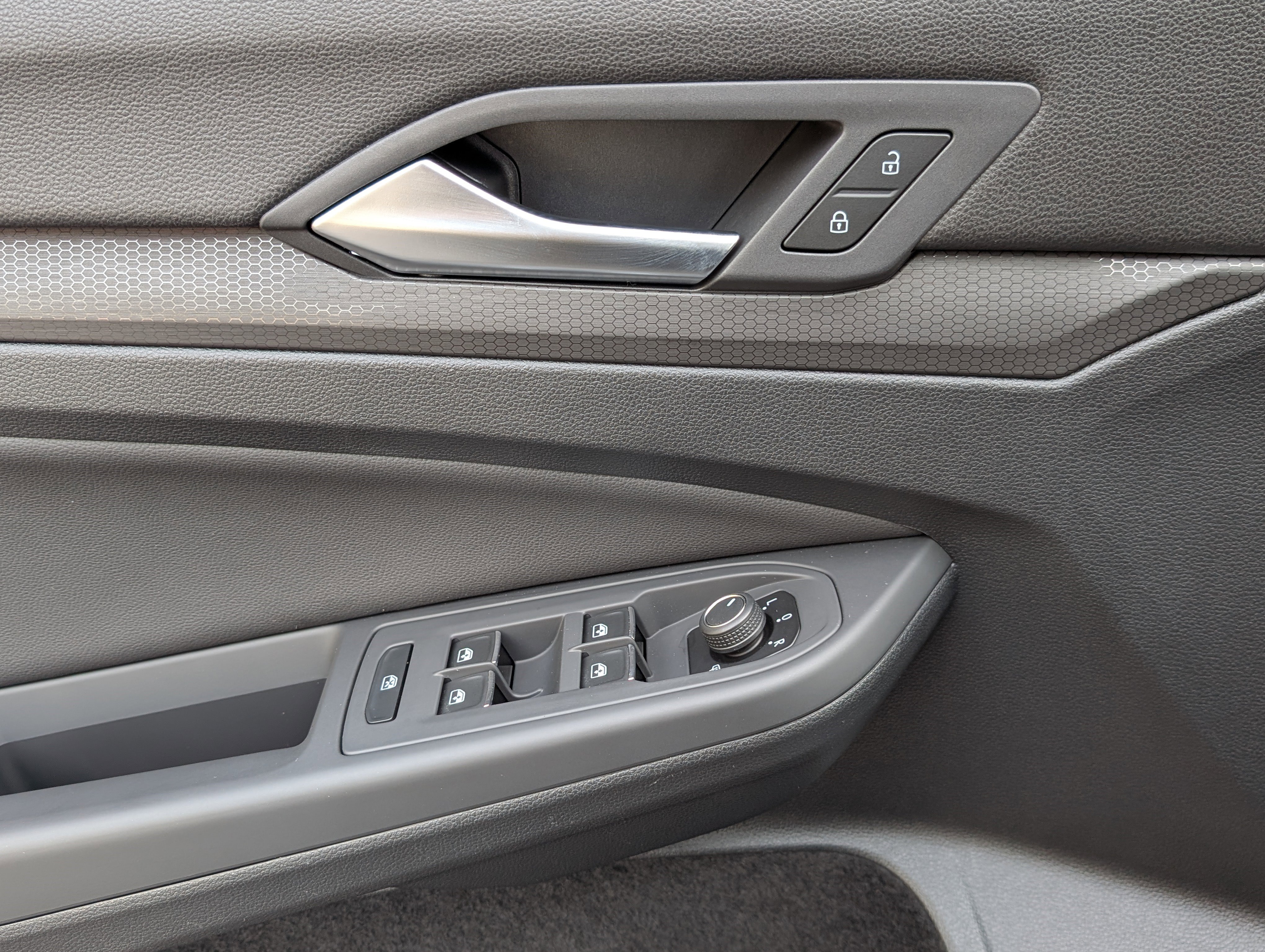 Used 2024 Volkswagen GTI SE image 16