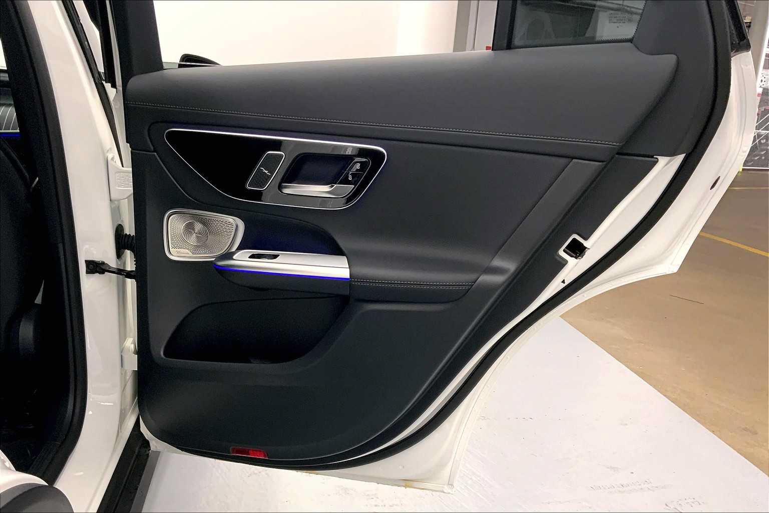 Used 2026 Mercedes-Benz GLC 300 4MATIC image 12
