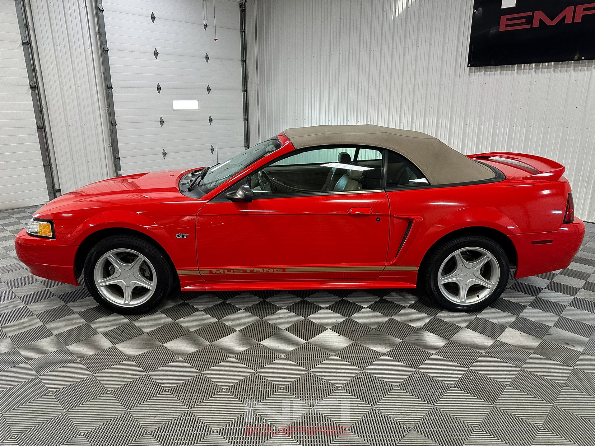 Used 2000 Ford Mustang GT image 4