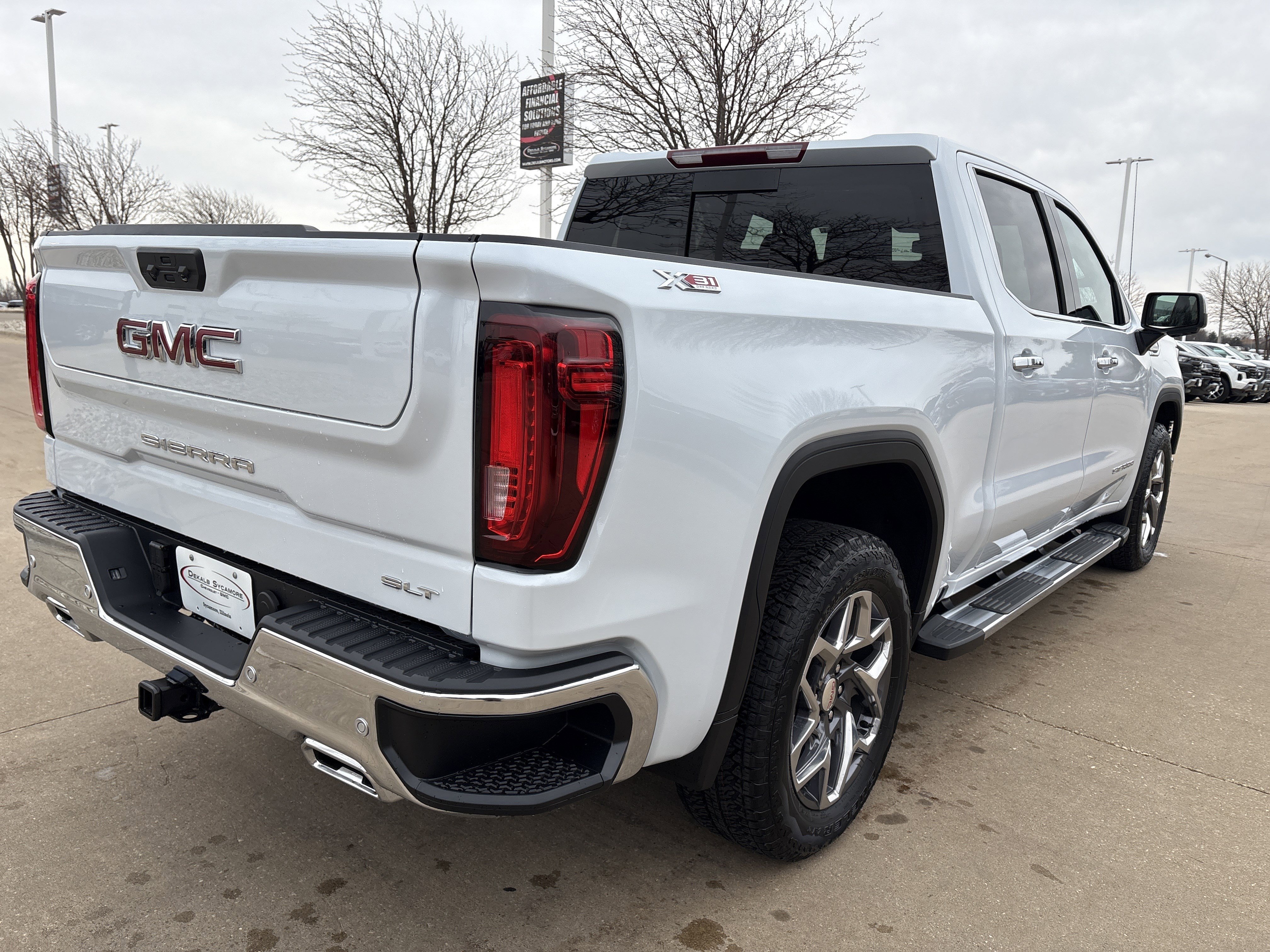 New 2026 GMC Sierra 1500 SLT w/ SLT Premium Plus Package image 8
