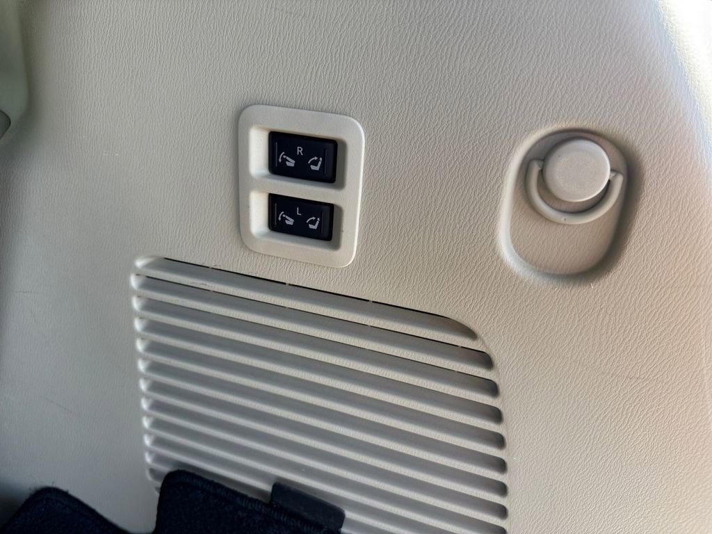 Used 2018 INFINITI QX80 4WD w/ Driver Assistance Package image 18